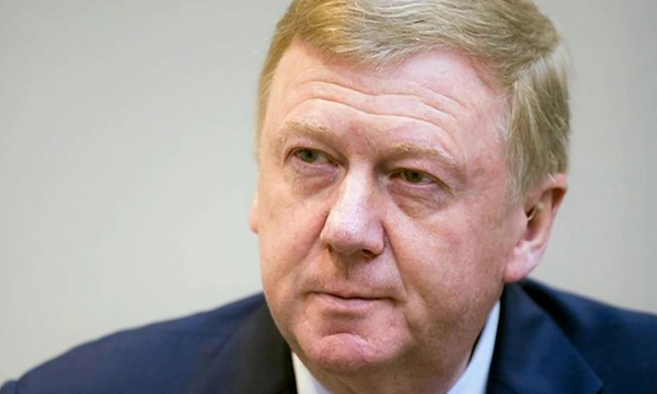 Купил дом и помалкивает: как живет Чубайс после побега из России