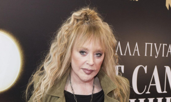 Внезапно почувствовала себя плохо: 74-летняя Пугачева за границей обратилась к медикам